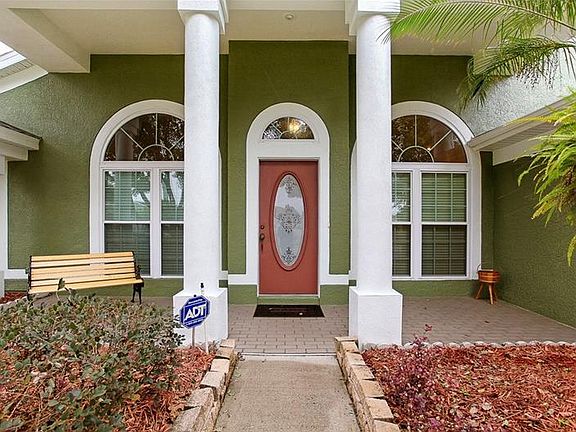 2nd image of 1054 Alvina Ln