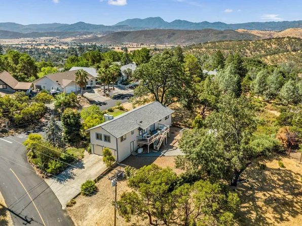 18206 Boxwood Court, Hidden Valley Lake, CA 95467