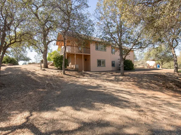 30282 Chinquapin Ln, Prather, CA 93651