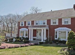 128 The Crossway, Yonkers, NY 10701