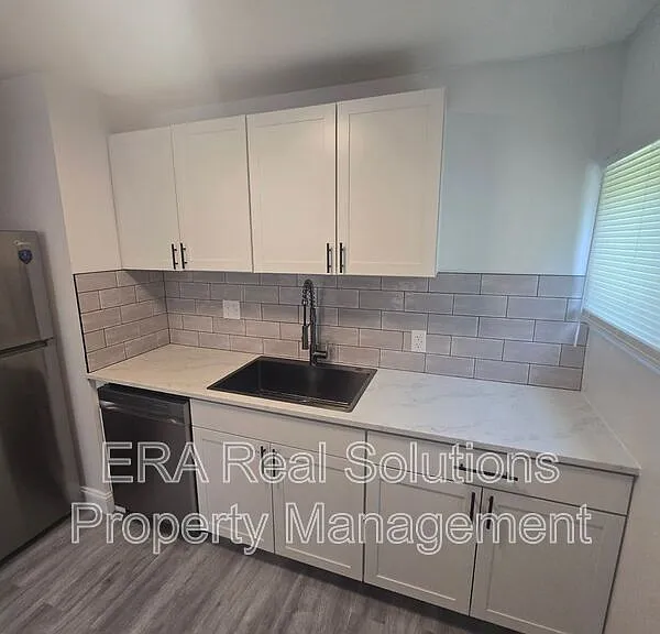 1265 Elderwood Ave — Photo 11