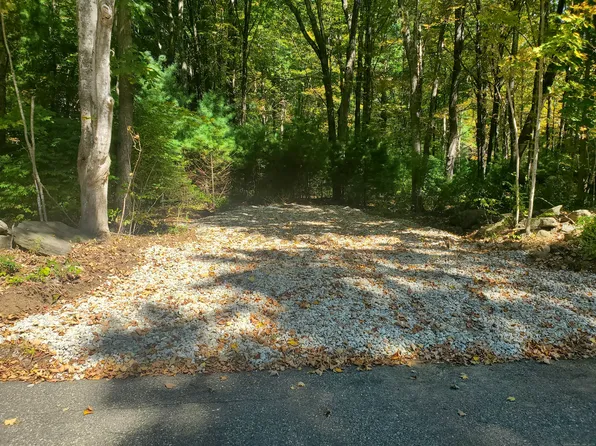 28 Goodell Road, Stafford, CT 06076