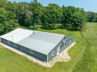 9746 N Maple Hill Rd, Howard City, MI 49329