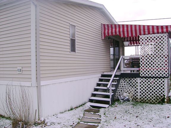 Side View with Deck off Kitchen