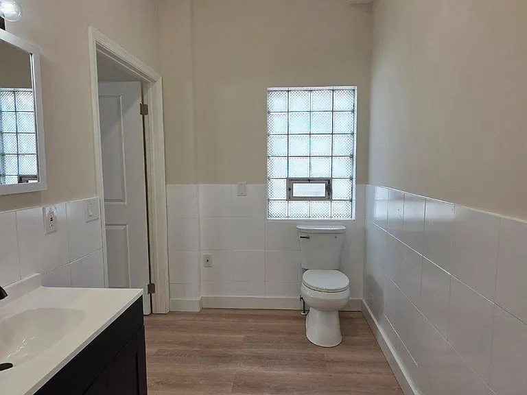 2715 E Ontario St #A — Photo 14