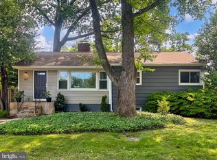 997 N Tuckahoe St, Falls Church, VA 22046