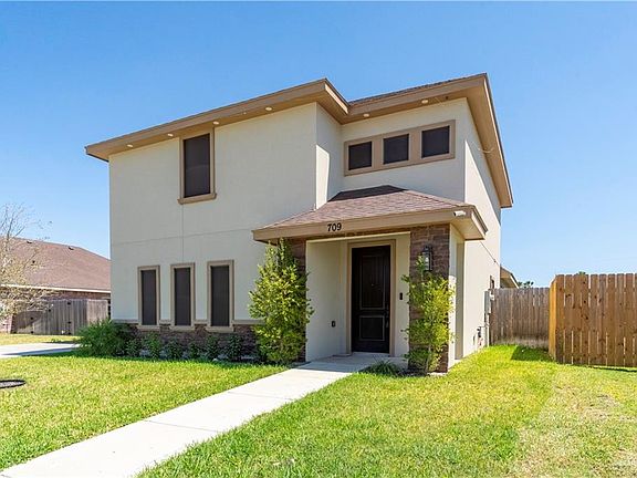 2nd image of 709 La Laguna Rd