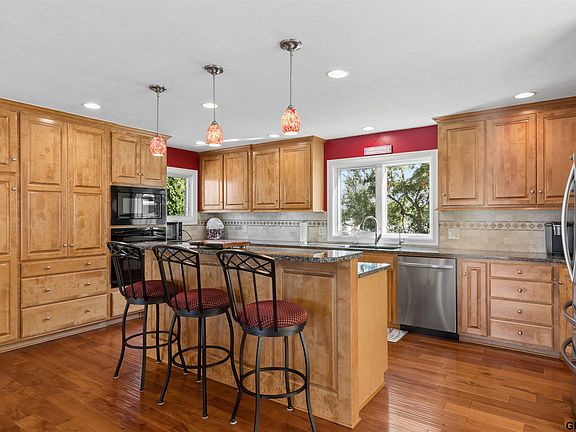 5th image of 2520 Platte River Dr