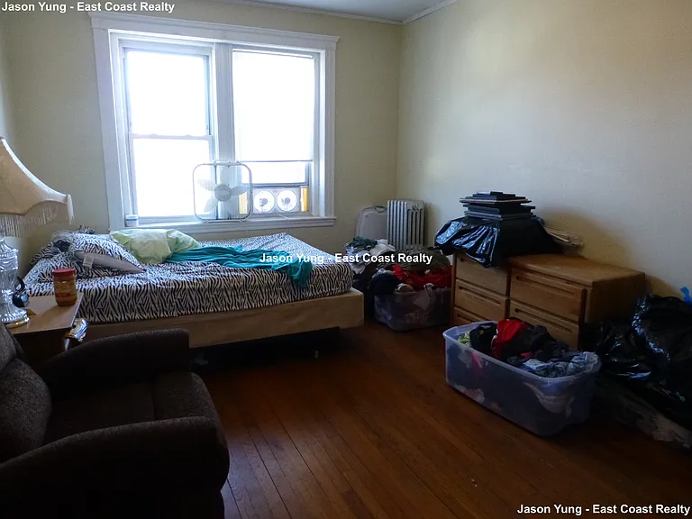 55 Linden St #8 — Photo 5