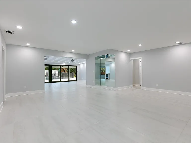 13401 SW 83rd Ave — Photo 13