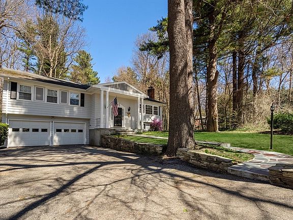 4th image of 58 Birchwood Dr