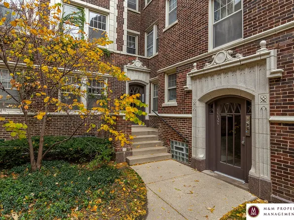1002 North Boulevard, 1000 North Blvd #133c74fec, Oak Park, IL 60301