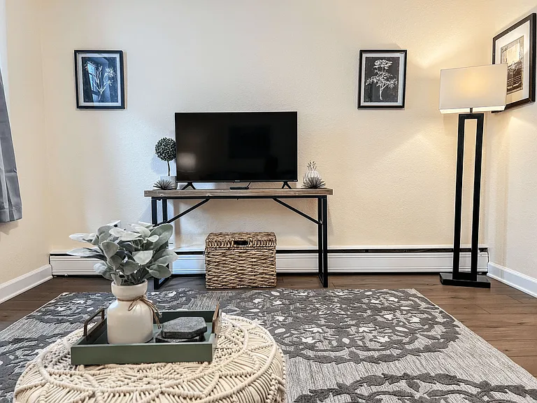 619 S 8th St #5 — Photo 11
