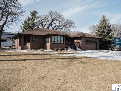 208 W 6th St, Blue Earth, MN, 56013