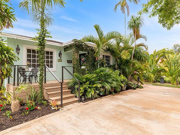4th image of 6520 SW 16th Ter
