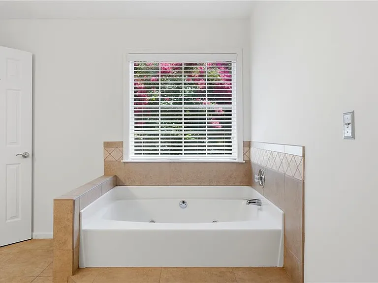513 Stepney Ct SE — Photo 21