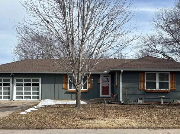 822 Whildin St, Emporia, KS 66801