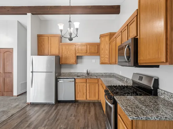 6371 Aspenwood Plz, Woodbury, MN 55125