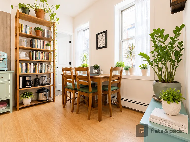 1661 Carroll St #2R — Photo 9