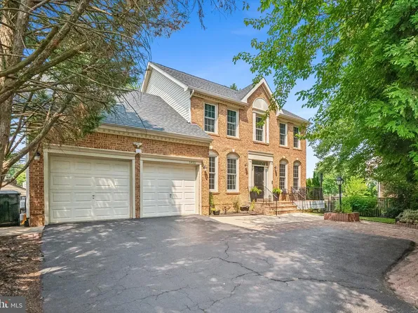 6450 Summerton Ct, Springfield, VA 22150