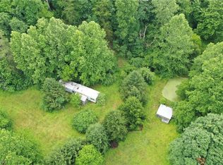 2379 Sycamore Rd, Millstone, WV 25261