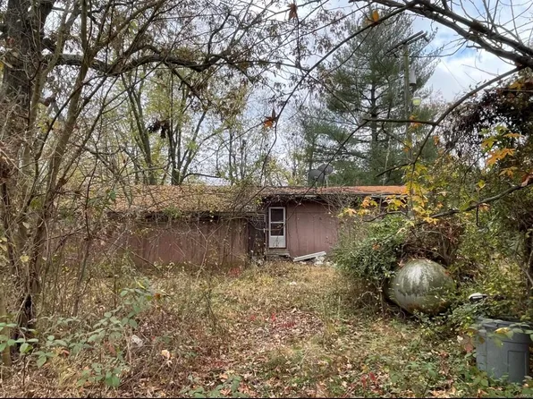 32 Sandover, Benton, MO 63736