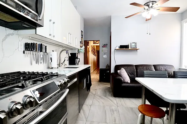 Sold by Remax Edge | media 21