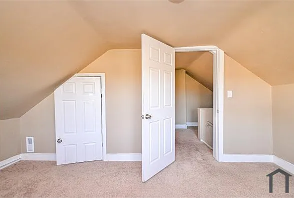 962 Hawthorne Ave #2 — Photo 32