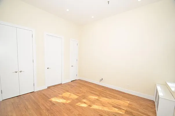 Rented by Buchbinder & Warren | media 16