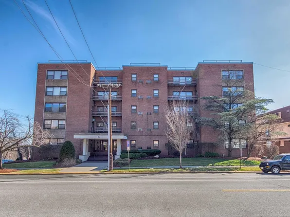95 Orient Way APT 1A, Rutherford, NJ 07070