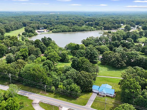 3rd image of Dunbar Rd