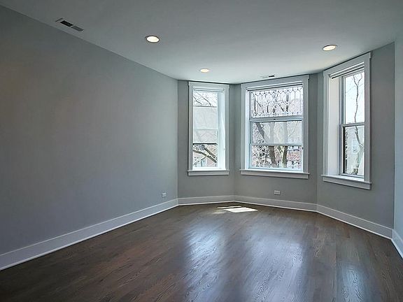 2nd image of 3711 N Racine Ave #2
