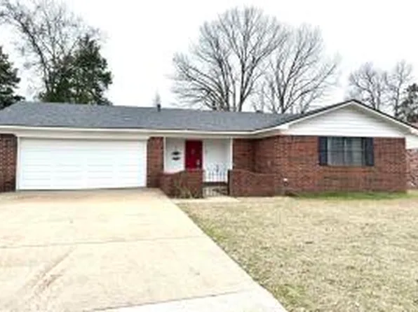 2008 E 19th St, Russellville, AR 72802