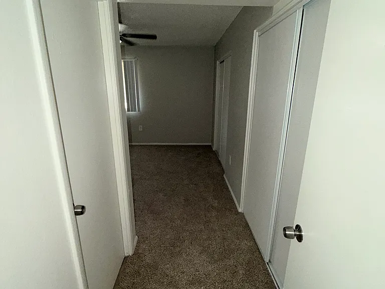 The Addison Apartment — Photo 23