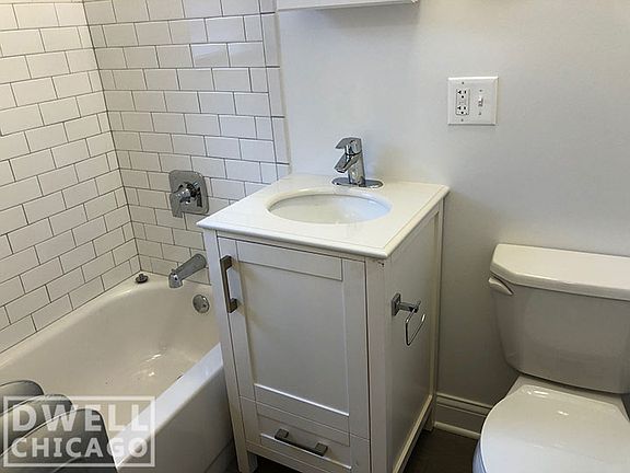 5th image of 2659 N Spaulding Ave #3E