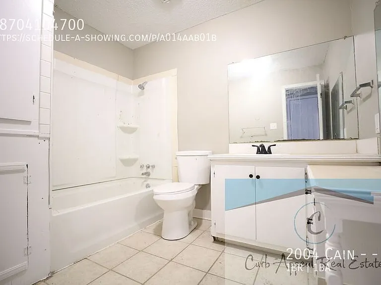 2004 Cain St #D — Photo 10