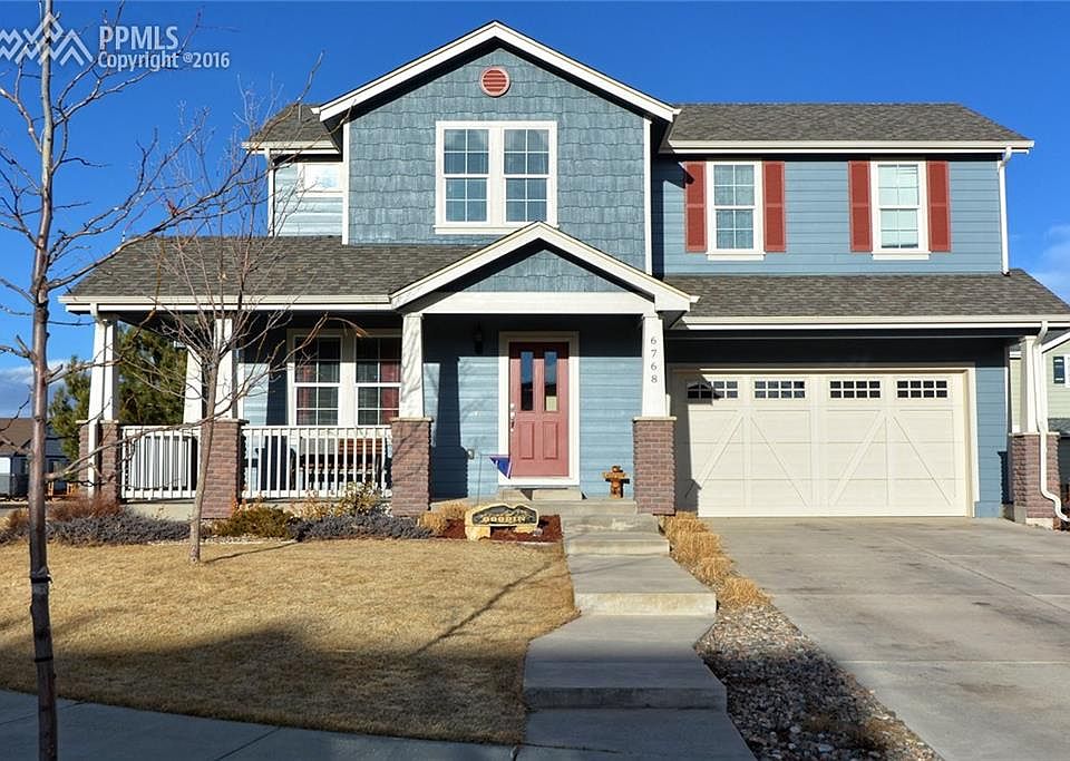 FRONT VIEW OF THE HOME