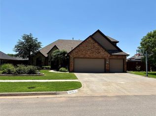 2008 Stratta Dr, Weatherford, OK 73096