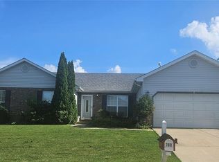 789 Cedar Mill Dr, Shiloh, IL 62221