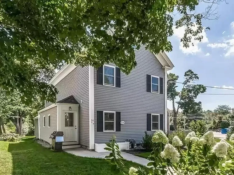 31 Court St #A — Photo 4