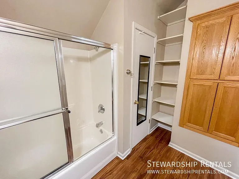 1472 E 19th Ave — Photo 24
