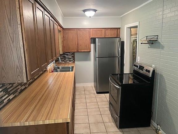 2nd image of 508 SE Independence Ave
