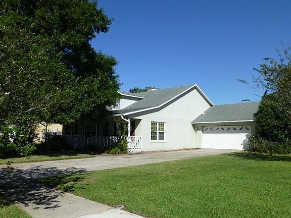 3rd image of 1033 Autumn Leaf Dr