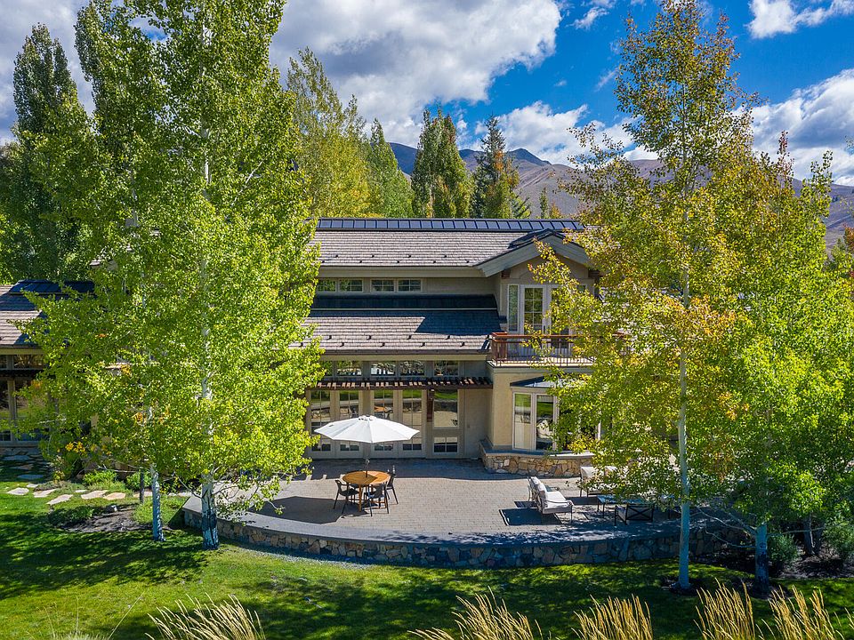 1st image of 113 Fireweed Dr