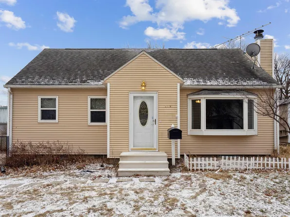 203 Bishop Ave, La Porte City, IA 50651