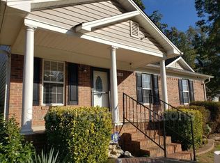 4208 Low Meadow Ln, Greensboro, NC 27405