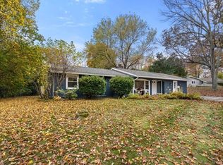 3 Lamphere Cir, Framingham, MA 01701