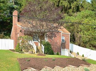 3345 Maple Dr, Pittsburgh, PA 15237