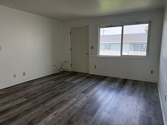 2nd image of 1006 W Pear Ave #6