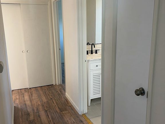 5th image of 1237 Coronado Dr